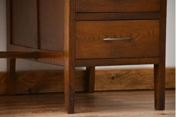 アンティーク家具　アンティーク 古いナラ材の重厚な片袖机(デスク)