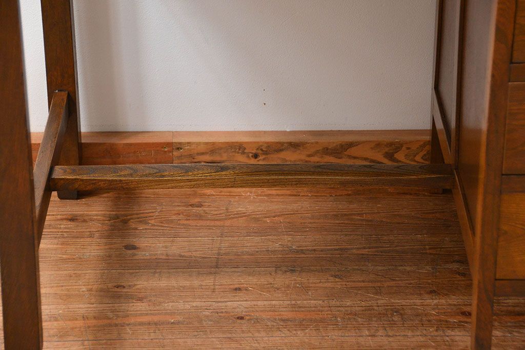 アンティーク家具　アンティーク 古いナラ材の重厚な片袖机(デスク)