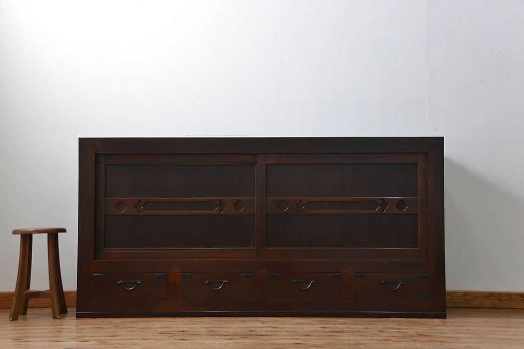 アンティーク家具　古民具・骨董 モダンな板戸!水屋箪笥サイドボード(和風収納棚)