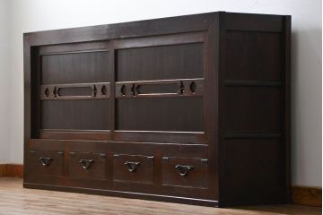 アンティーク家具　古民具・骨董 モダンな板戸!水屋箪笥サイドボード(和風収納棚)