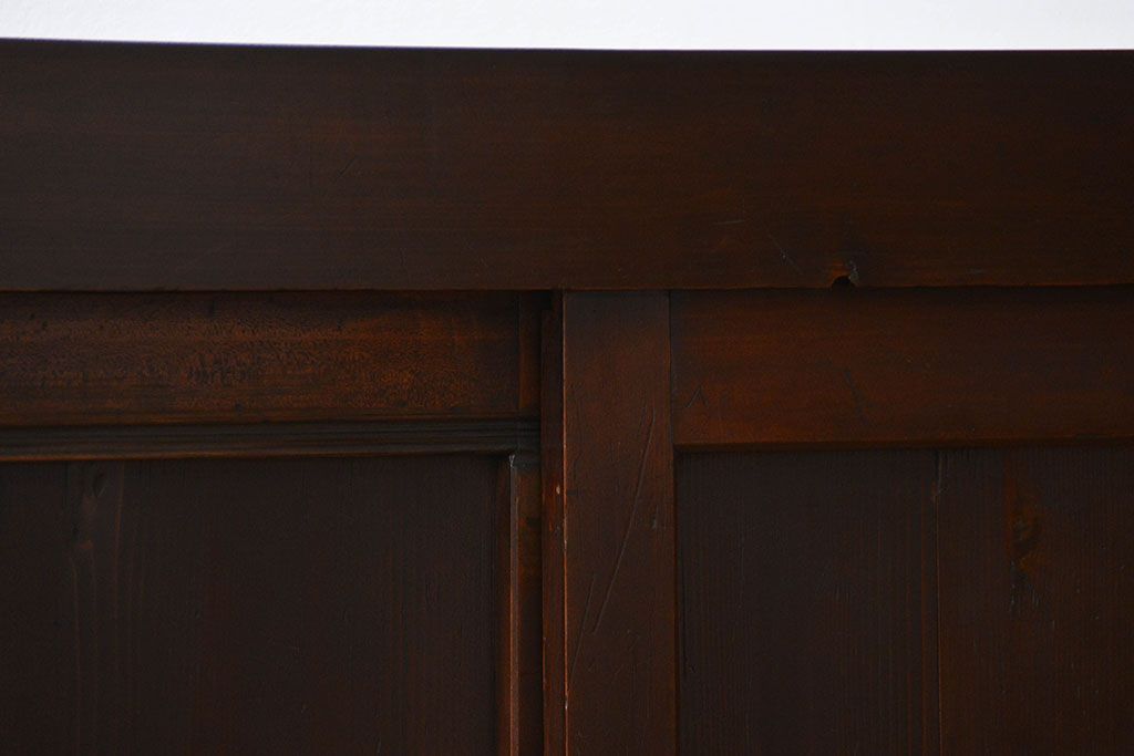 アンティーク家具　古民具・骨董 モダンな板戸!水屋箪笥サイドボード(和風収納棚)