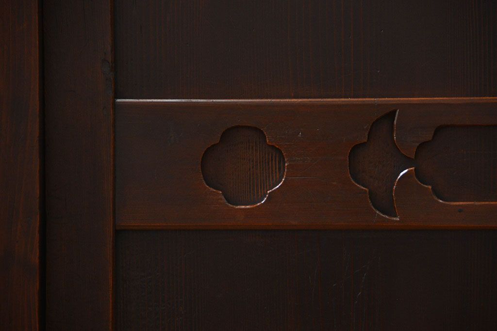 アンティーク家具　古民具・骨董 モダンな板戸!水屋箪笥サイドボード(和風収納棚)