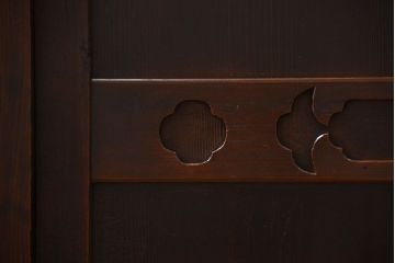 アンティーク家具　古民具・骨董 モダンな板戸!水屋箪笥サイドボード(和風収納棚)