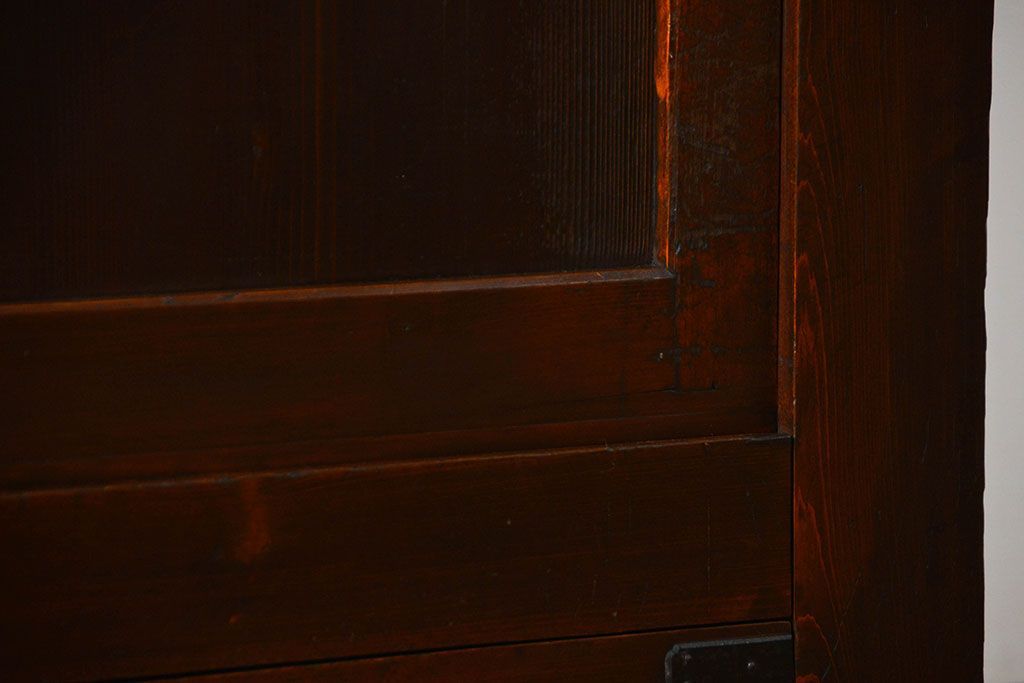 アンティーク家具　古民具・骨董 モダンな板戸!水屋箪笥サイドボード(和風収納棚)