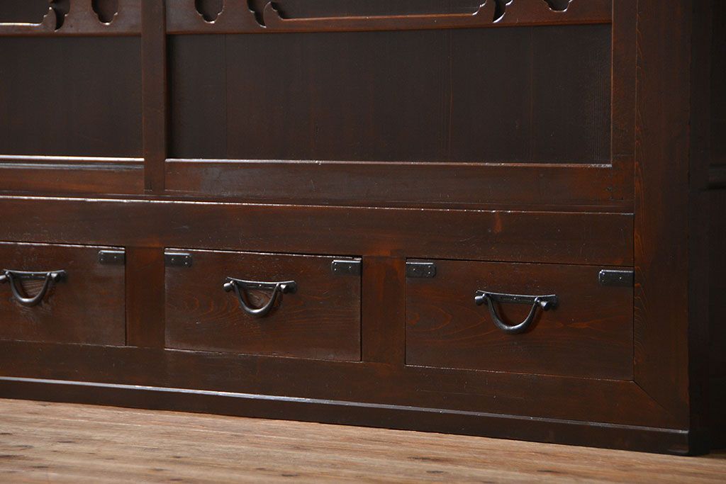 アンティーク家具　古民具・骨董 モダンな板戸!水屋箪笥サイドボード(和風収納棚)