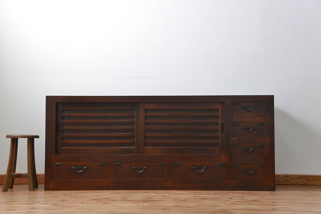 アンティーク家具　アンティーク 昇り引き出し付きの収納箪笥サイドボード(水屋箪笥)