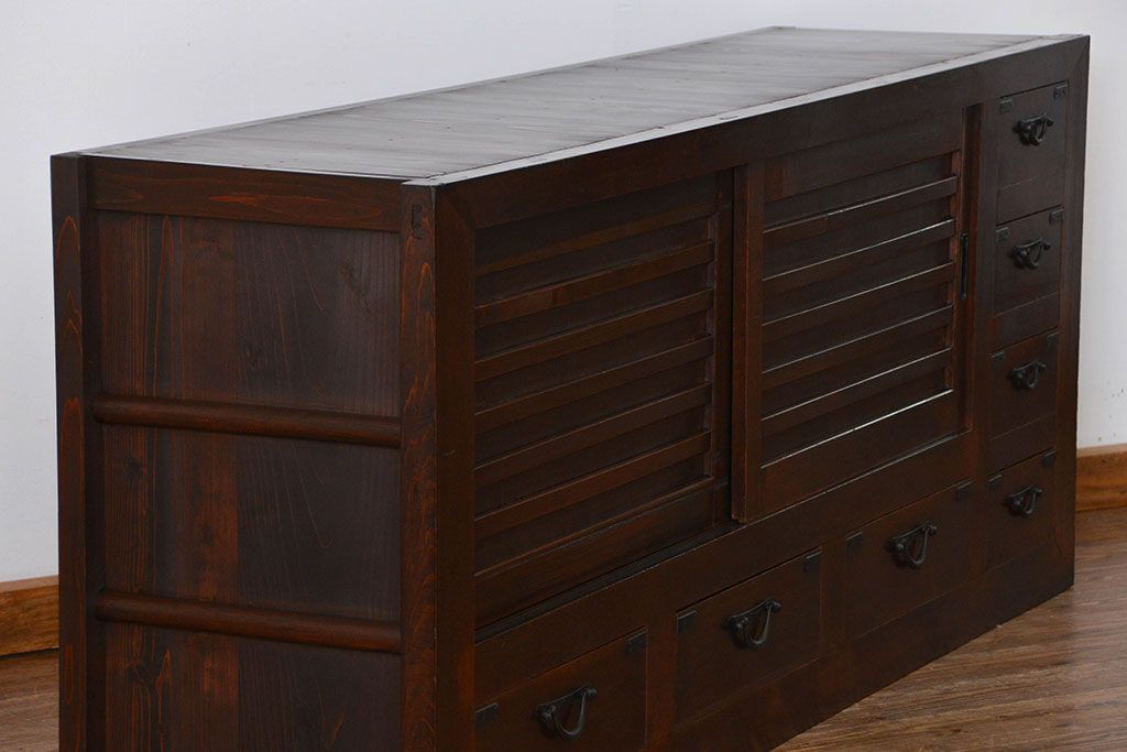 アンティーク家具　アンティーク 昇り引き出し付きの収納箪笥サイドボード(水屋箪笥)