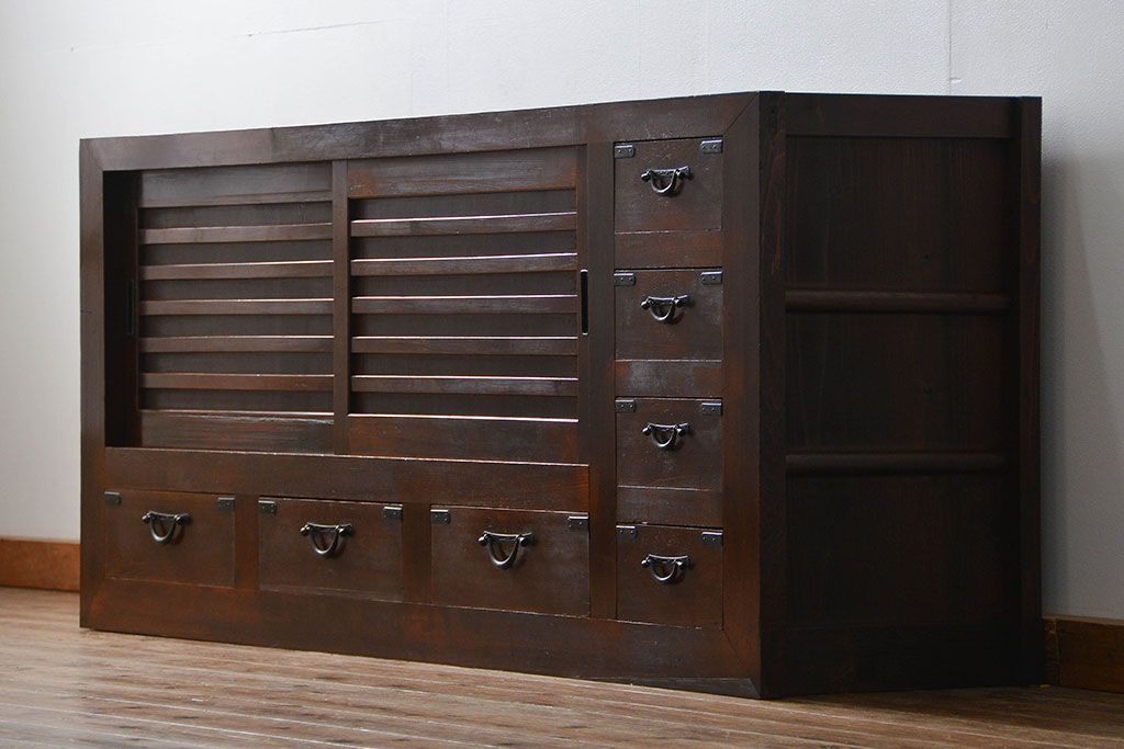 アンティーク家具　アンティーク 昇り引き出し付きの収納箪笥サイドボード(水屋箪笥)