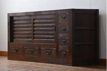 アンティーク家具　アンティーク 昇り引き出し付きの収納箪笥サイドボード(水屋箪笥)