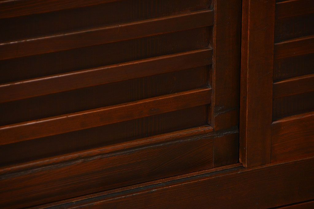 アンティーク家具　アンティーク 昇り引き出し付きの収納箪笥サイドボード(水屋箪笥)