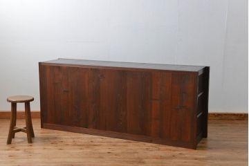 アンティーク家具　アンティーク 昇り引き出し付きの収納箪笥サイドボード(水屋箪笥)