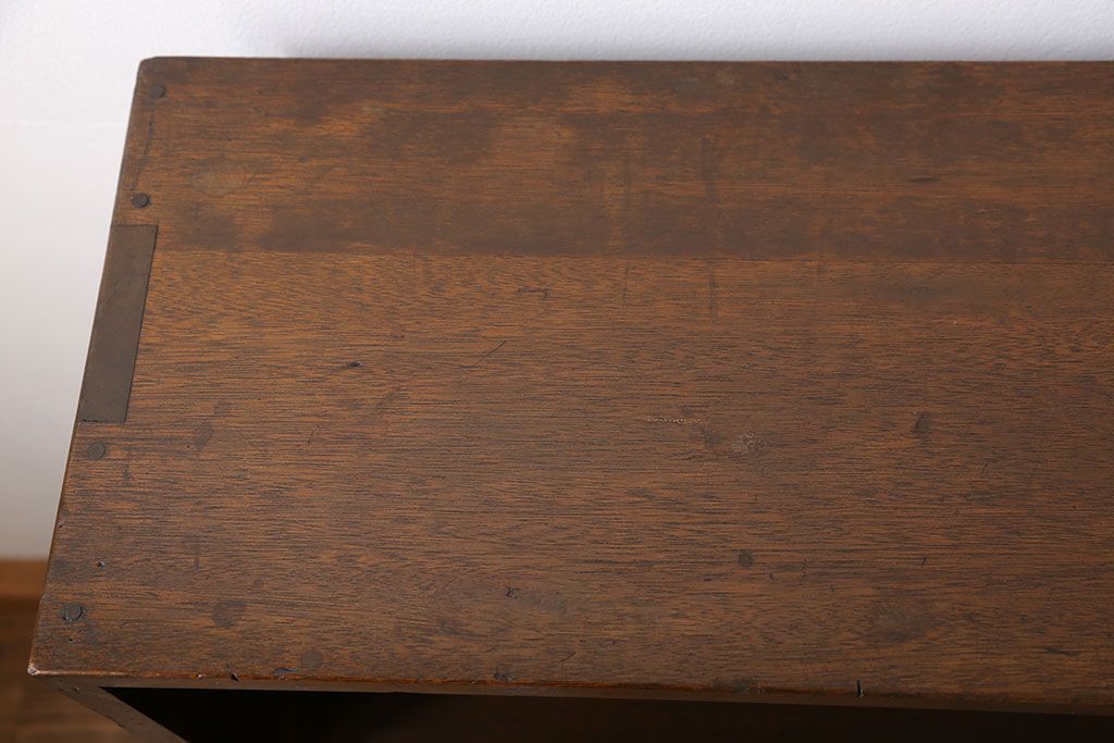 アンティーク家具　アンティーク 古い木のシンプルな本棚(飾り棚)