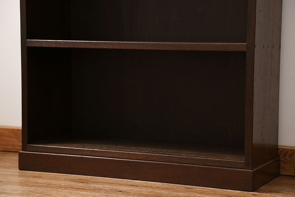 アンティーク家具　アンティーク 古い木のシンプルな本棚(飾り棚)