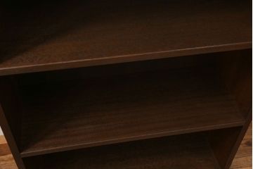 アンティーク家具　アンティーク 古い木のシンプルな本棚(飾り棚)