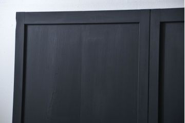 古民具・骨董 艶消しブラック塗装の和モダン時代帯戸4枚セット (時代板戸、引き戸)