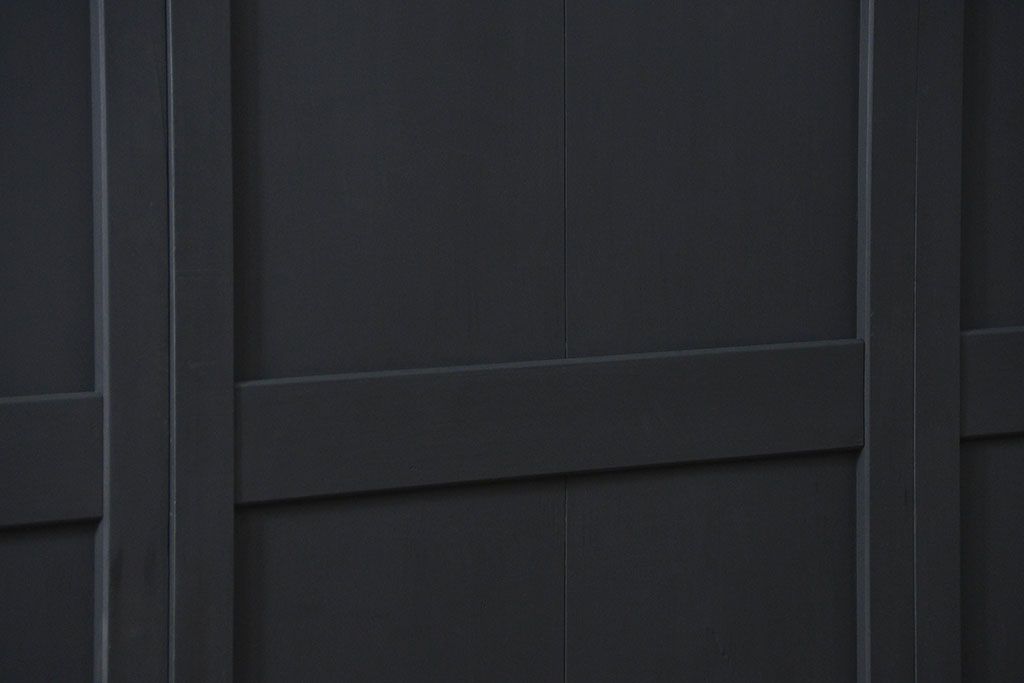 古民具・骨董 艶消しブラック塗装の和モダン時代帯戸4枚セット (時代板戸、引き戸)