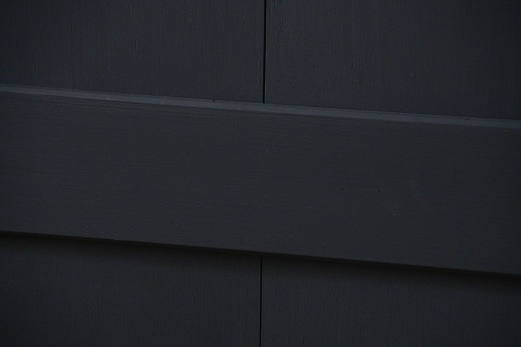 古民具・骨董 艶消しブラック塗装の和モダン時代帯戸4枚セット (時代板戸、引き戸)