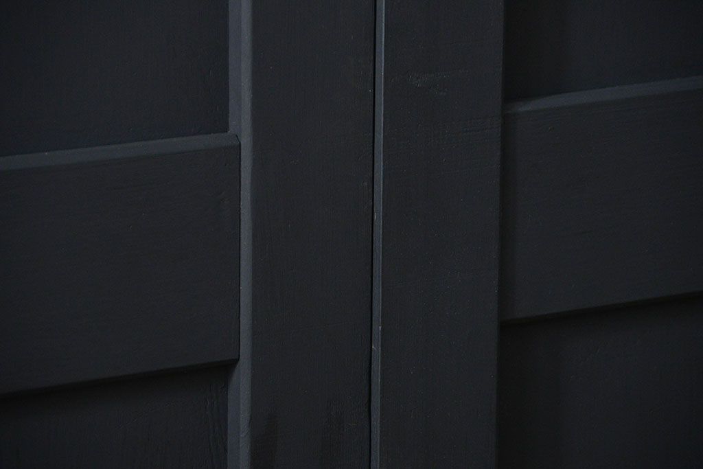 古民具・骨董 艶消しブラック塗装の和モダン時代帯戸4枚セット (時代板戸、引き戸)