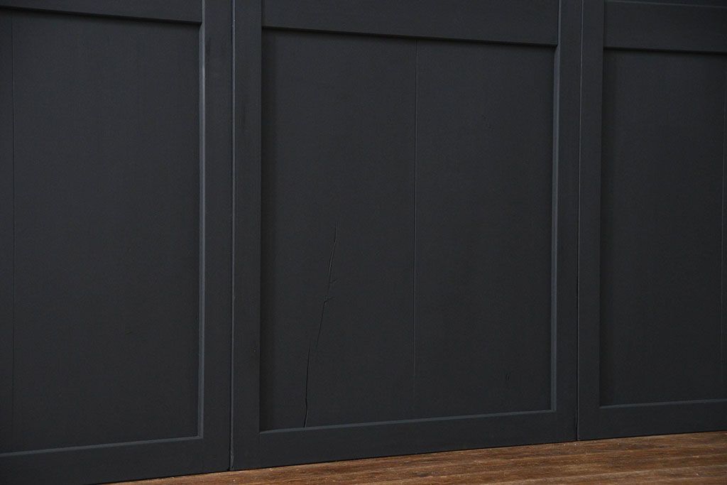 古民具・骨董 艶消しブラック塗装の和モダン時代帯戸4枚セット (時代板戸、引き戸)