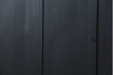 古民具・骨董 艶消しブラック塗装の和モダン時代帯戸4枚セット (時代板戸、引き戸)
