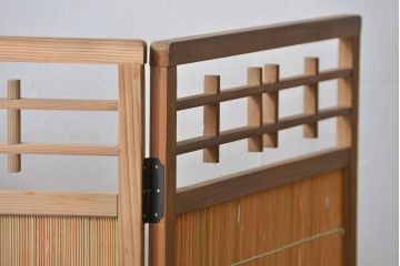 昭和レトロ 繊細で上質な四連衝立て (四つ折り衝立て)