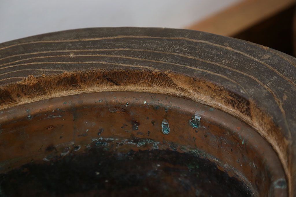 アンティーク雑貨　アンティーク 古い刳り貫き桐火鉢2個セット(鉢カバー)