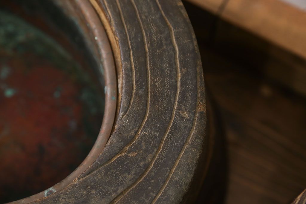 アンティーク雑貨　アンティーク 古い刳り貫き桐火鉢2個セット(鉢カバー)