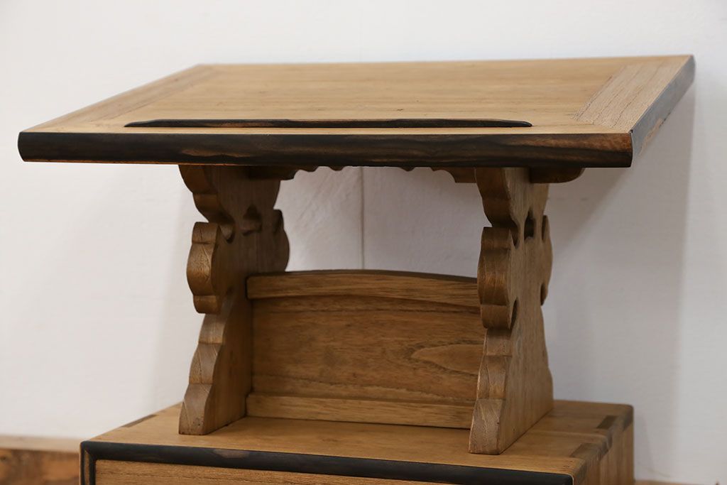 古民具・骨董 古い桐材と黒柿材の見台