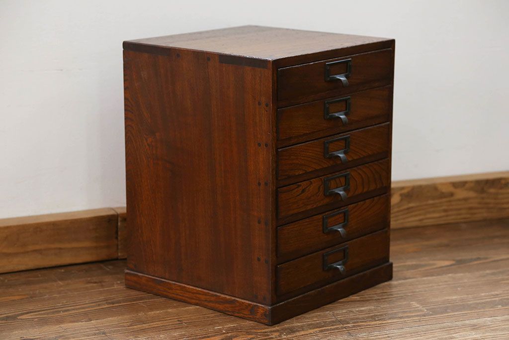 アンティーク家具　アンティーク 古い栓材のネームプレート付き6杯小引き出し(ネームプレート付き、小物収納)