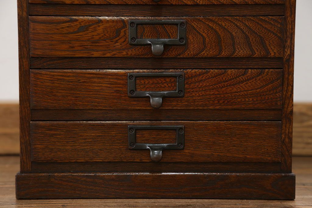 アンティーク家具　アンティーク 古い栓材のネームプレート付き6杯小引き出し(ネームプレート付き、小物収納)