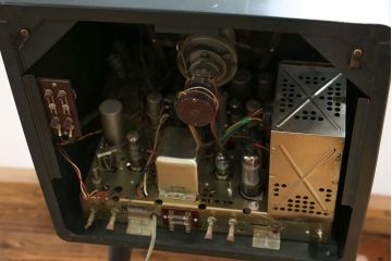 アンティーク雑貨　昭和レトロ ジャンク品 ナショナル製 アンティークテレビ