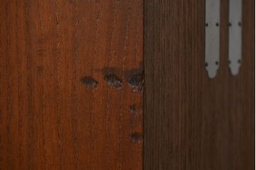 アンティーク家具　アンティーク 上質な造りの桐材鉄脚ローチェスト(1、桐箪笥、桐たんす) (ローボード、桐箪笥、桐たんす)