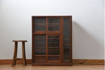 アンティーク家具　古民具・骨董 古い木の上質なモールガラス収納棚(下駄箱、食器棚)
