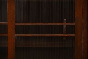 アンティーク家具　古民具・骨董 古い木の上質なモールガラス収納棚(下駄箱、食器棚)