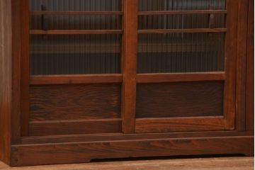 アンティーク家具　古民具・骨董 古い木の上質なモールガラス収納棚(下駄箱、食器棚)