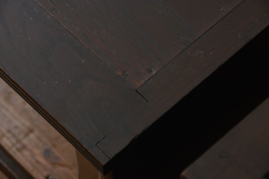 アンティーク家具　アンティーク スライド扉付きの脚付き引き出しスタッキング収納棚