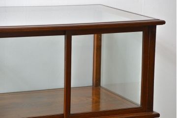 アンティーク家具　大正ロマン  象嵌と彫刻の入った高級ガラスケース(ショーケース)
