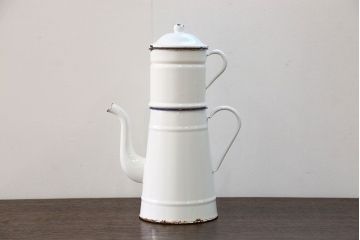 アンティーク雑貨　ジャンク品　フランスアンティーク  ホーロー製 ティーポット(2)(コーヒーポット)