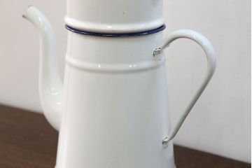 アンティーク雑貨　ジャンク品　フランスアンティーク  ホーロー製 ティーポット(2)(コーヒーポット)