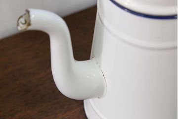 アンティーク雑貨　ジャンク品　フランスアンティーク  ホーロー製 ティーポット(2)(コーヒーポット)