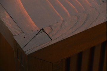 アンティーク家具　アンティーク 前面総欅材 縦桟引き戸の時代箪笥ローボード(水屋箪笥、テレビボード、テレビ台、キャビネット、収納棚)