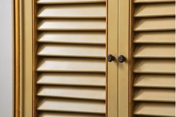 中古 スペインビンテージ エキゾチック キャビネット(カップボード)