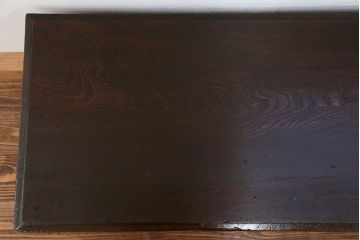 アンティーク家具　アンティーク 古い栓材の上質なローボード(テレビボード)