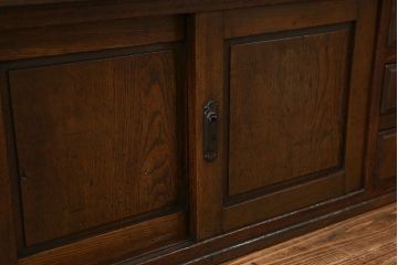 アンティーク家具　アンティーク 古い栓材の上質なローボード(テレビボード)