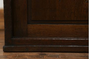 アンティーク家具　アンティーク 古い栓材の上質なローボード(テレビボード)