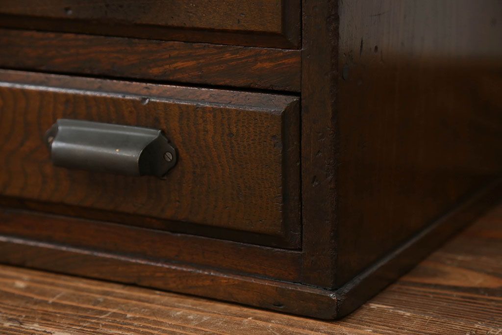 アンティーク家具　アンティーク 古い栓材の上質なローボード(テレビボード)