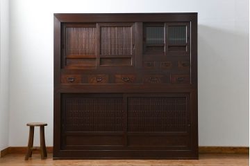 アンティーク家具　古民具・骨董 モダンで上質な背の高い六尺水屋箪笥(食器棚、収納棚)