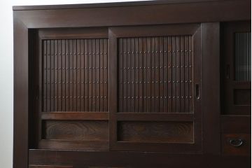 アンティーク家具　古民具・骨董 モダンで上質な背の高い六尺水屋箪笥(食器棚、収納棚)