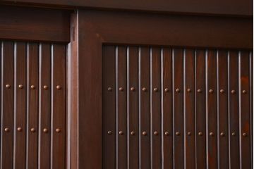 アンティーク家具　古民具・骨董 モダンで上質な背の高い六尺水屋箪笥(食器棚、収納棚)