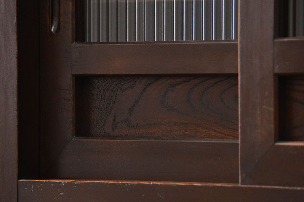 アンティーク家具　古民具・骨董 モダンで上質な背の高い六尺水屋箪笥(食器棚、収納棚)